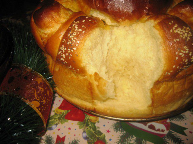 Рождественский хлеб погача из улиток