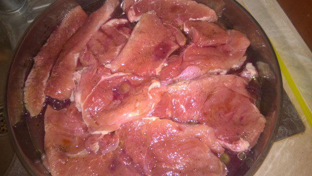 Теплый маринад для свинины