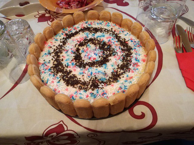 Торт с печеньем Дамские пальчики по-быстрому