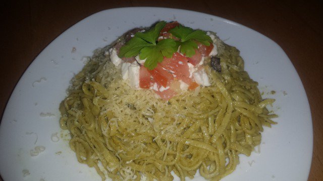 Спагетти Капрезе