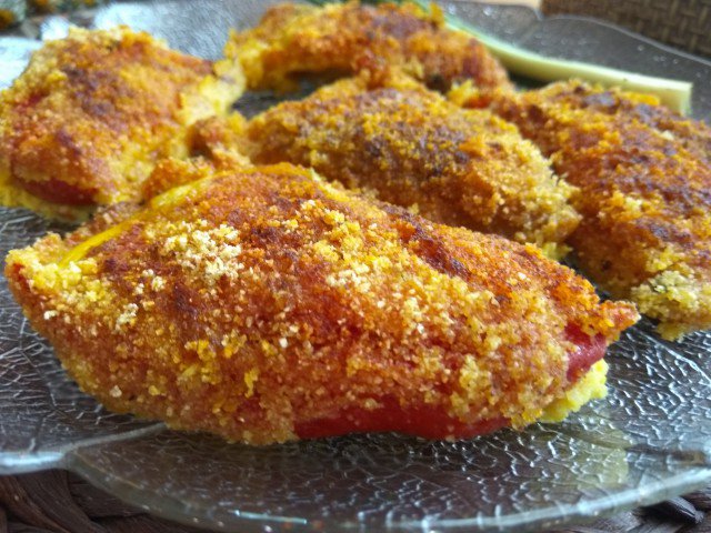 Пиперки бюрек - перцы в панировке в духовке
