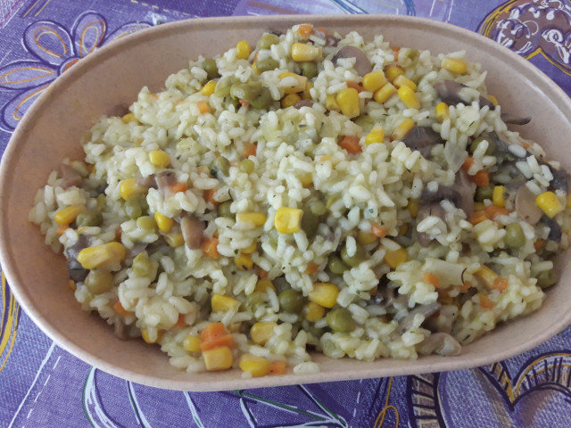 Рис с тушеными овощами