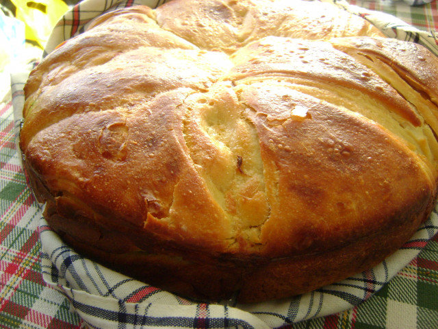 Масленица - болгарский соленый пирог на масле