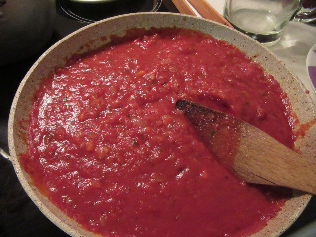 Томатный веганский соус для спагетти