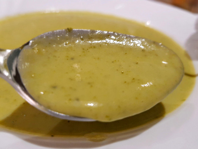 Крем суп из брокколи и сметаны