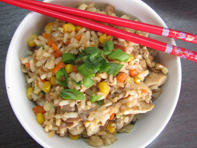 Рис с курицей по-китайски