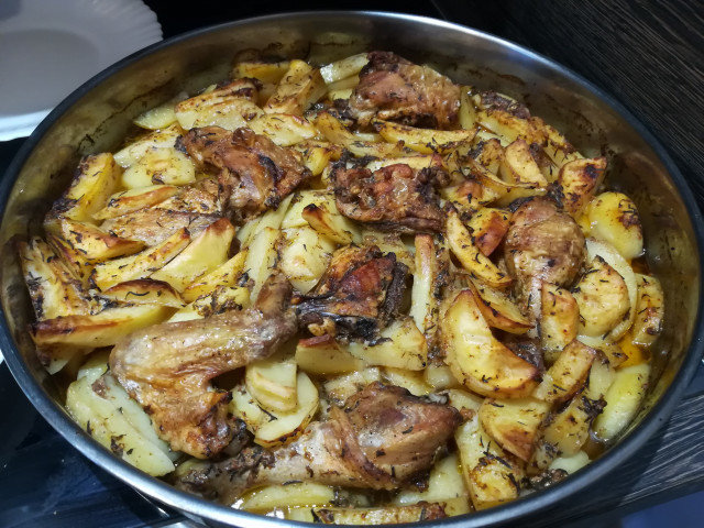 Курица с картошкой по-гречески