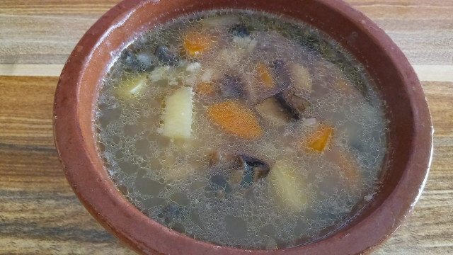 Грибной суп с рисом и картофелем