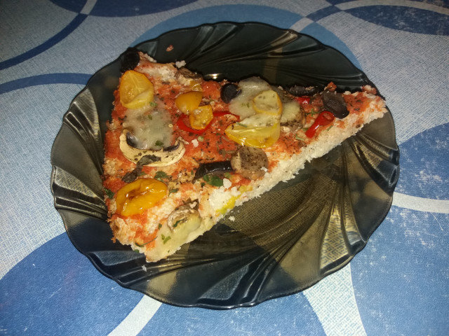 Постная пицца из цветной капусты