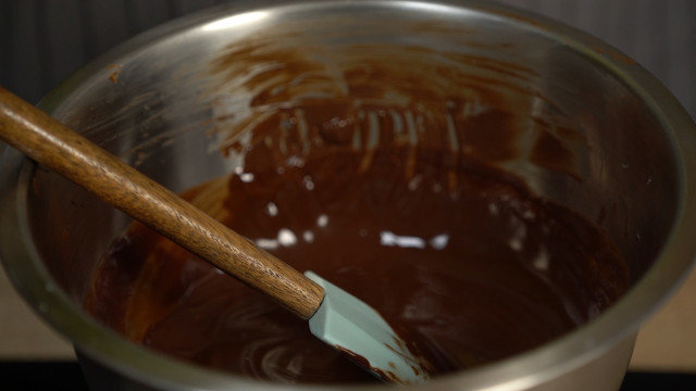 Шоколадная паста с фундуком и сливками