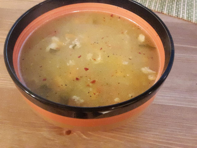 Пестрый куриный суп