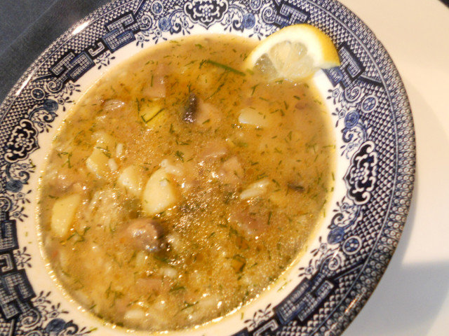Суп из кабачков, картофеля и грибов