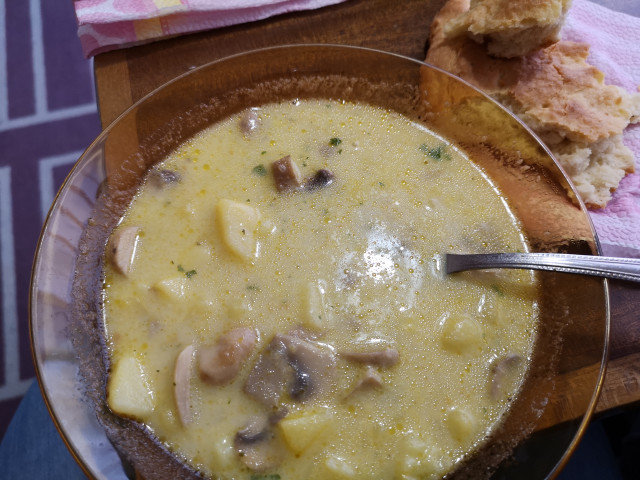 Грибной суп со сливками