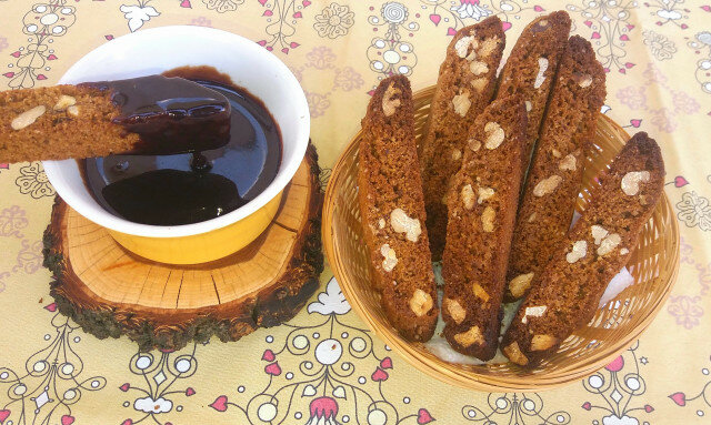 Цельнозерновое печенье кантучини с грецкими орехами и коричневым сахаром