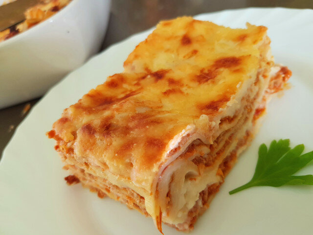 Лазанья Болоньезе с вешенками
