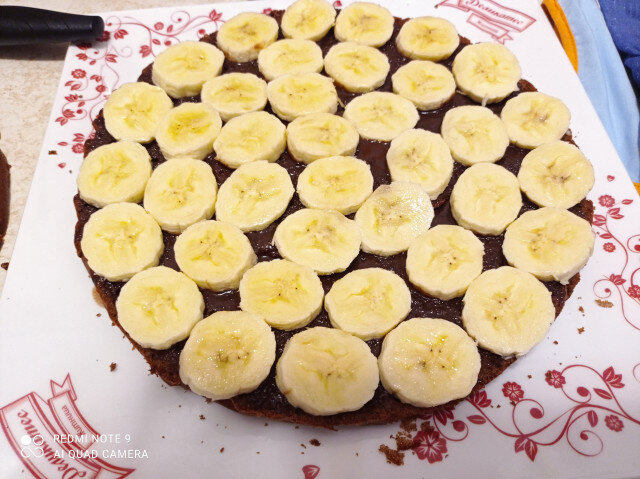Банановый торт со сметаной