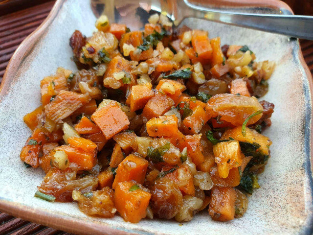 Вкусная закуска со сладким картофелем и морковью