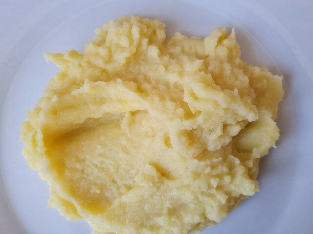 Картофельное пюре на сливочном масле и сливках