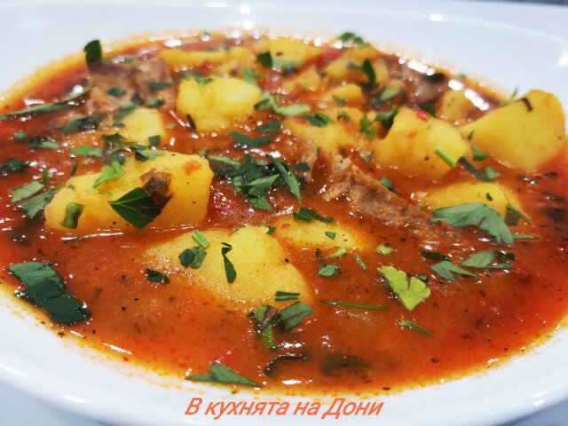 Рагу с молодым картофелем и свининой