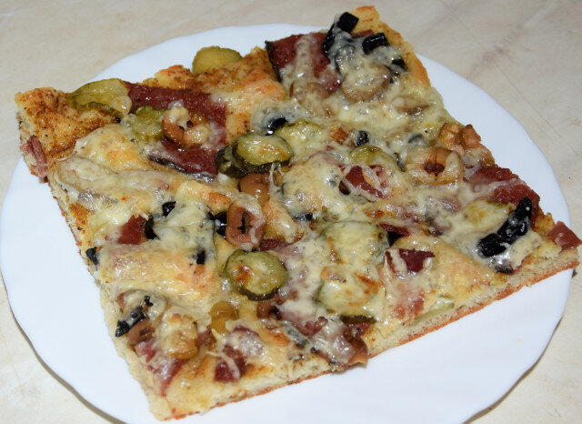 Кето-пицца с миндальной мукой
