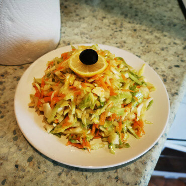 Капустный салат с морковью