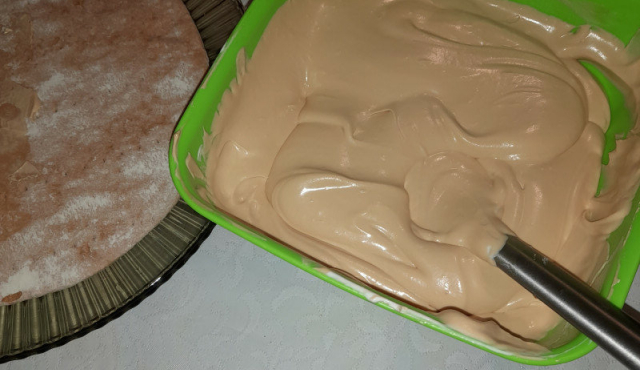 Быстрый торт Медовик с готовыми коржами