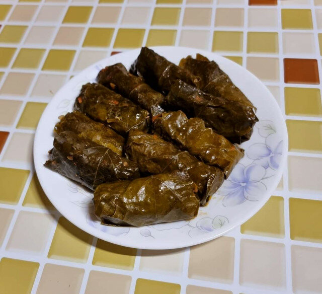 Постная долма с рисом и паприкой