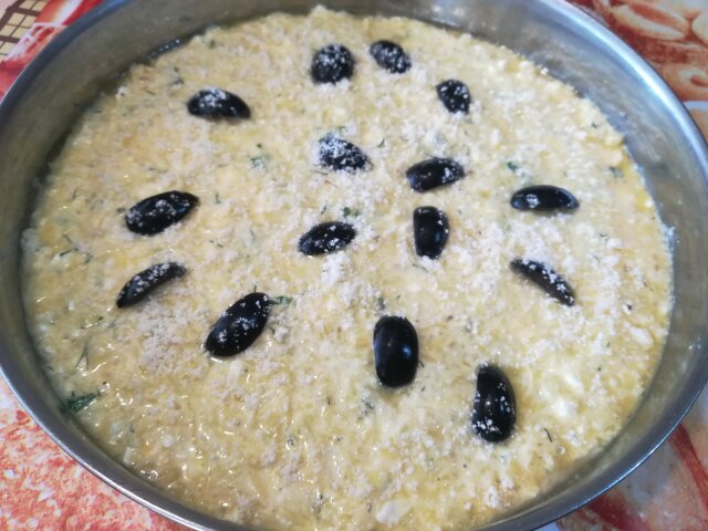 Кабачки в духовке с йогуртом и сыром