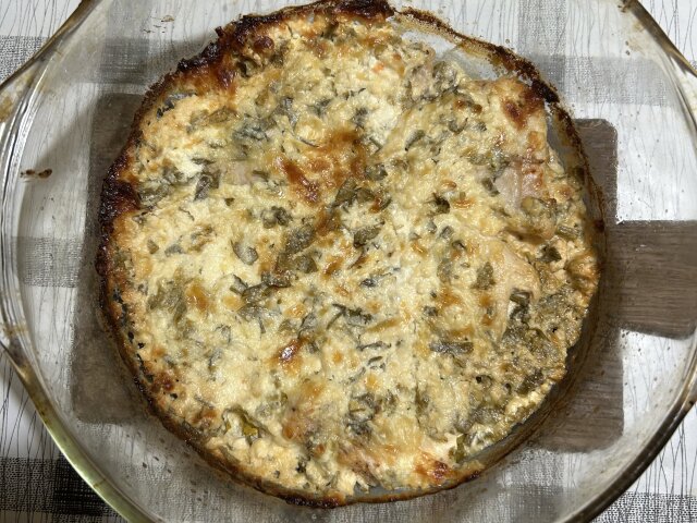 Запеченное куриное филе с брынзой в духовке